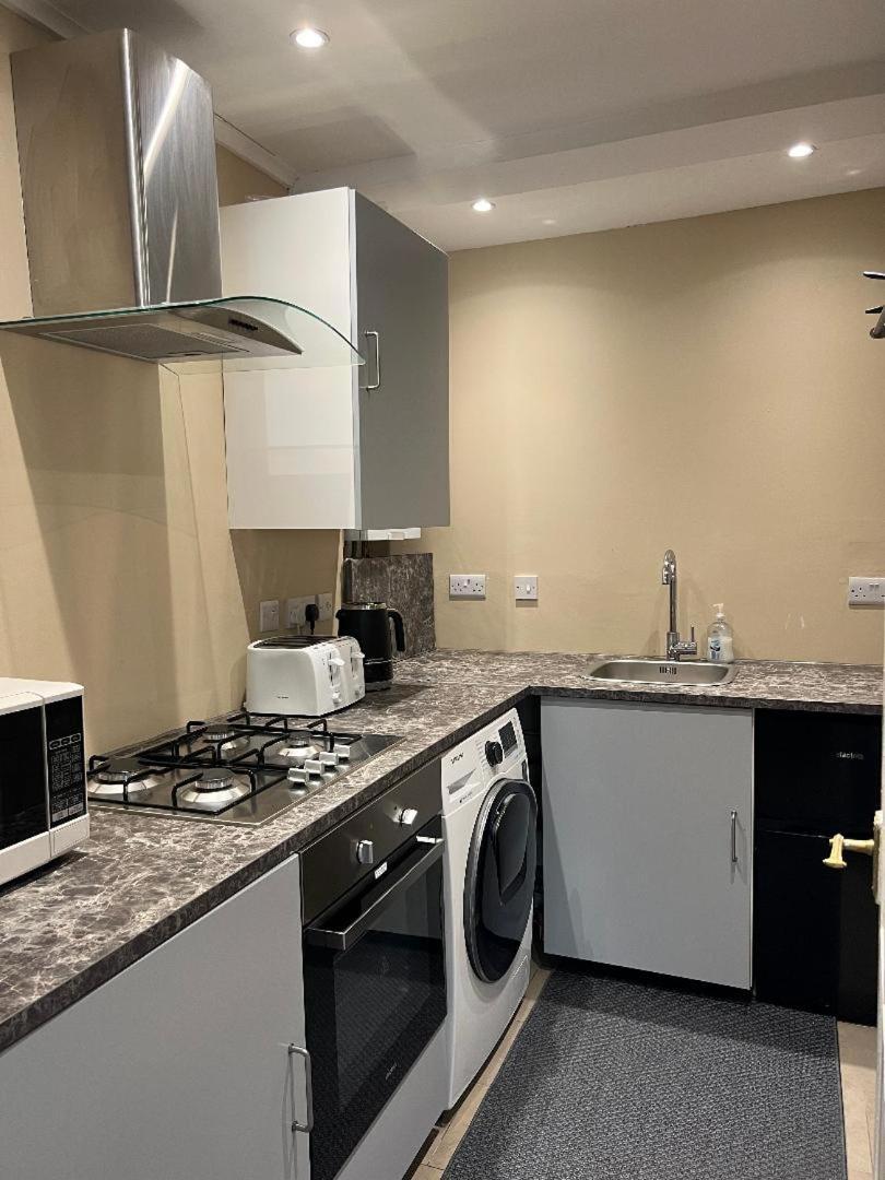 London Property Apartments For Up To 6, Next To Big Ben & London Eye Exterior photo