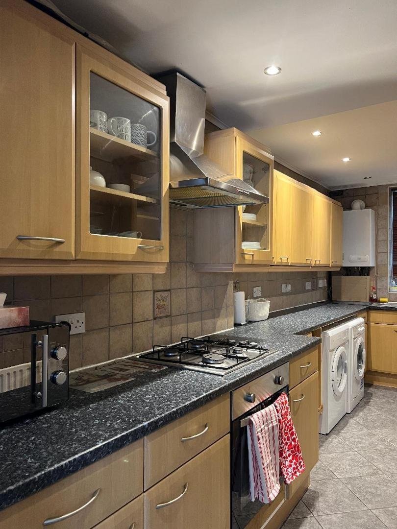 London Property Apartments For Up To 6, Next To Big Ben & London Eye Exterior photo